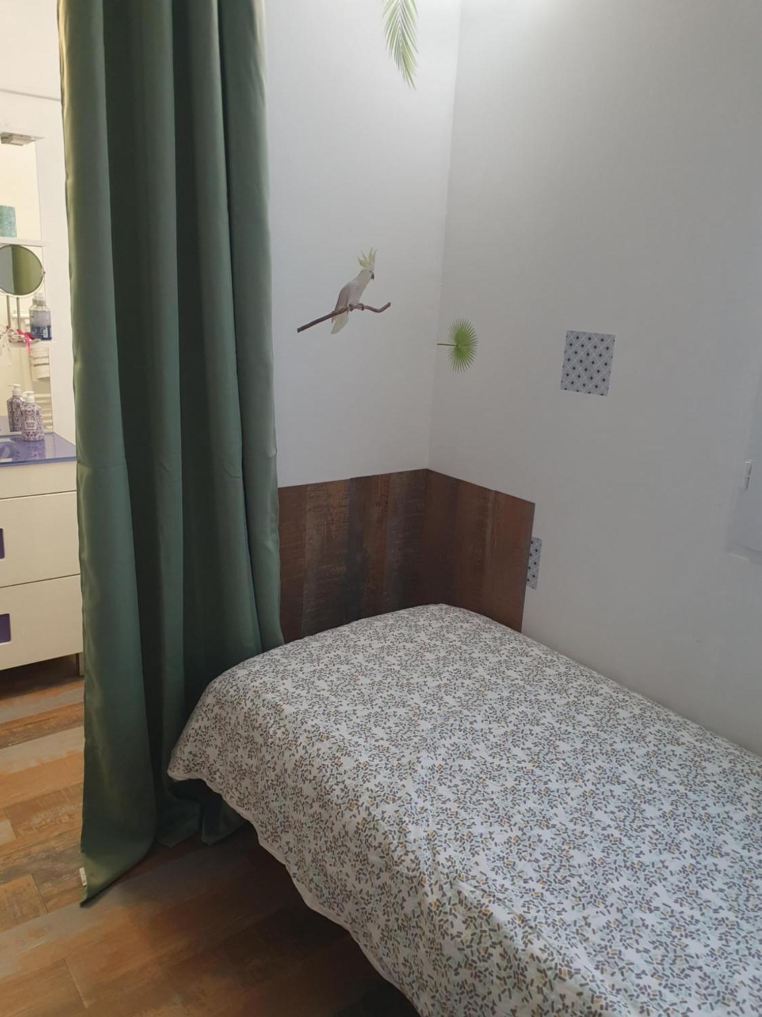 Le Jardin Secret Holiday home Uchaud